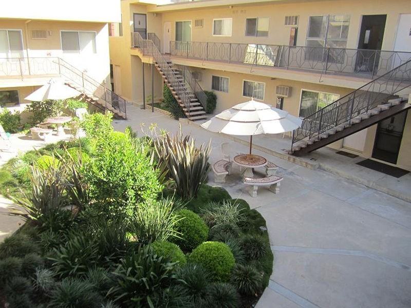 509 E. San Jose - Photo 2 of 28