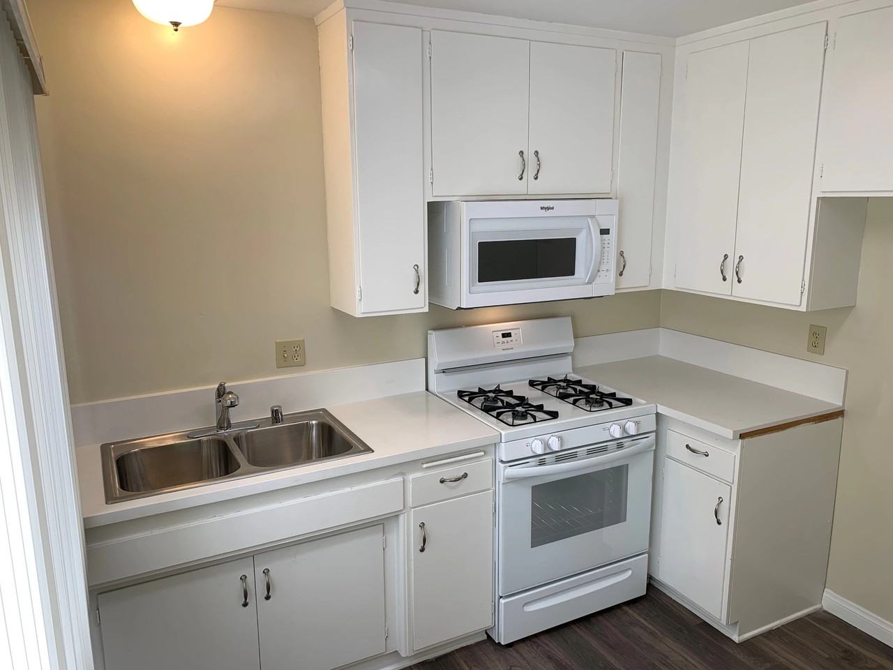 509 E. San Jose - Photo 4 of 34