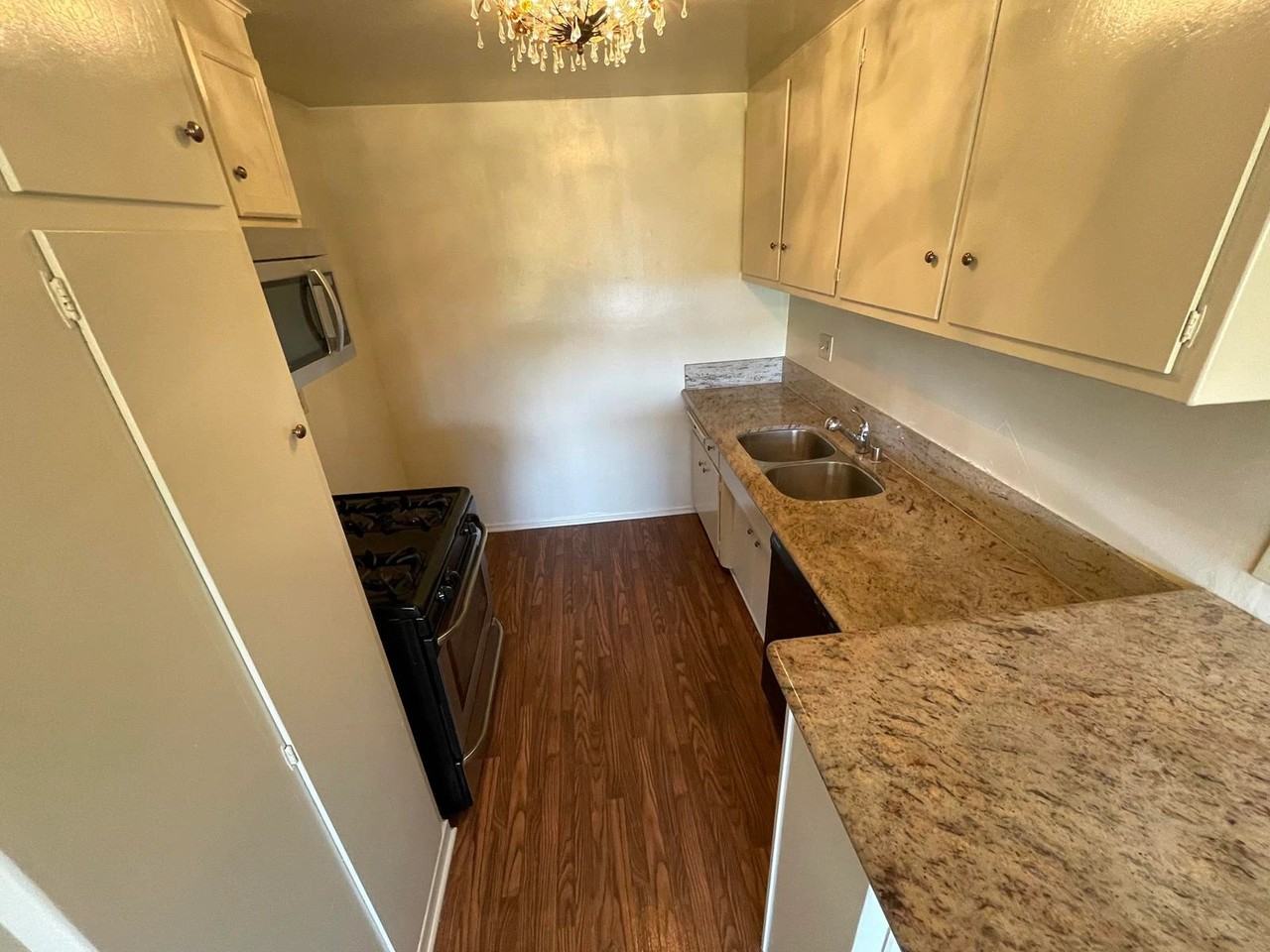 6701 Wilkinson - Photo 5 of 20