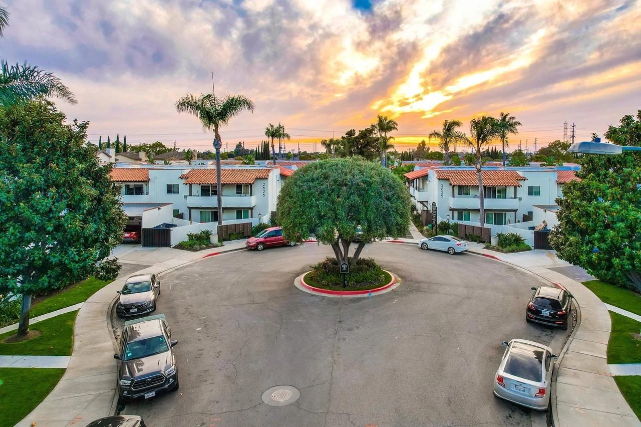 VIVA Apartment Homes - Photo 4 of 50