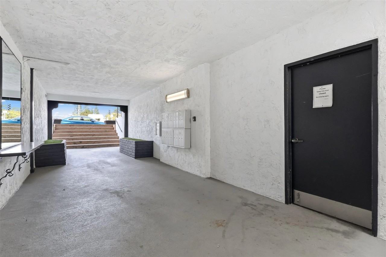 CitiZen Beach Collection on Manhattan - Photo 5 of 21