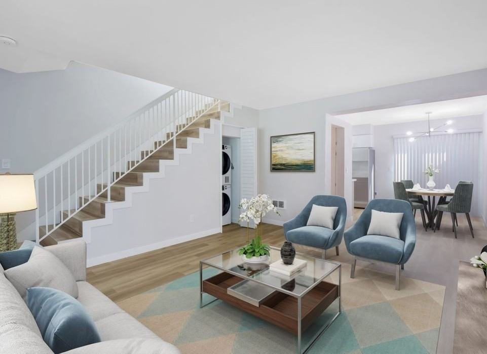 3650 Newton - Photo 3 of 38