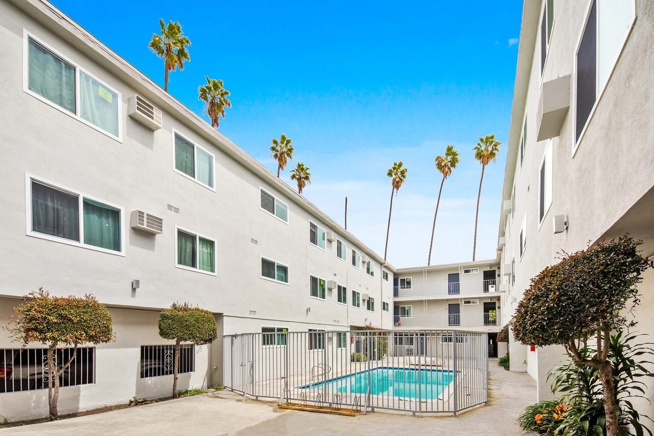 844 W 164th St - Photo 7 of 50