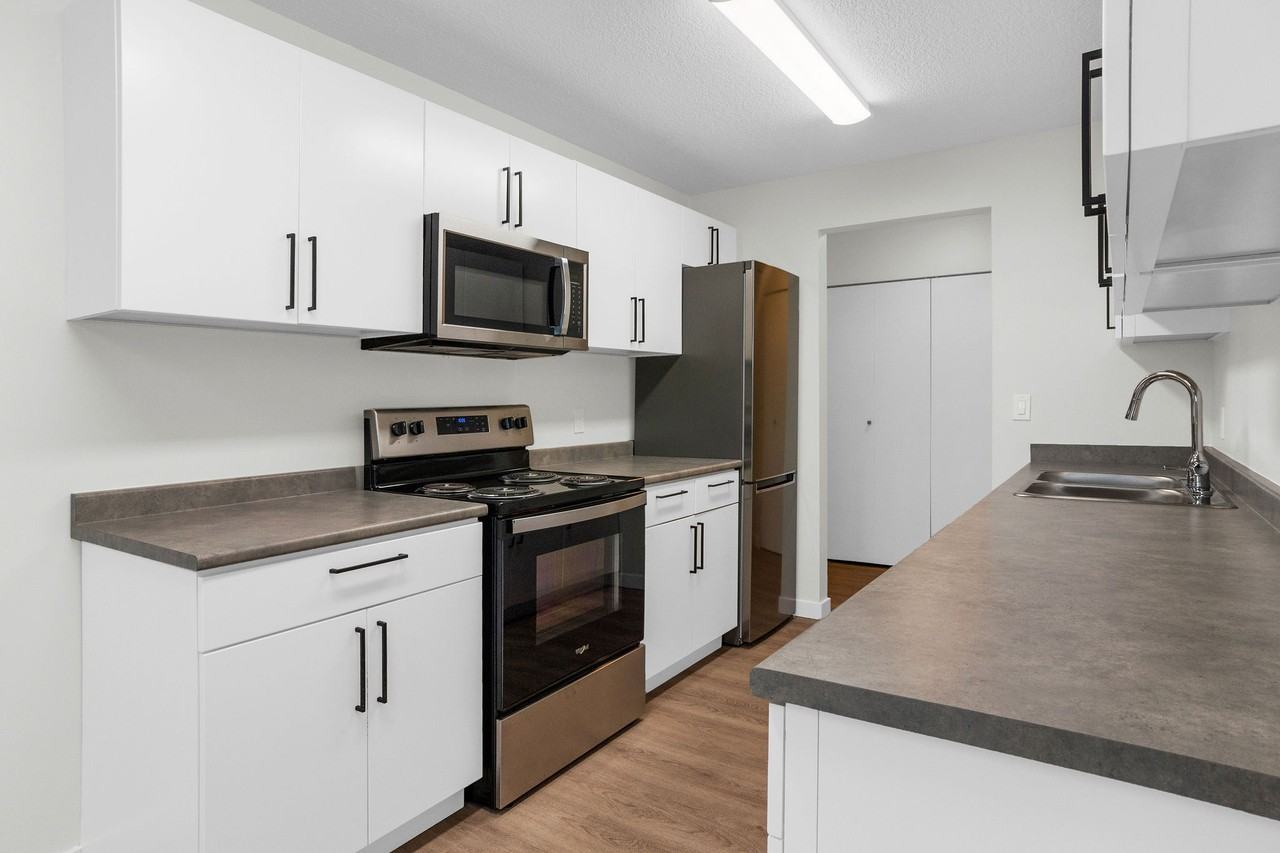 Cypress Glen Apartments - Photo 2 of 18