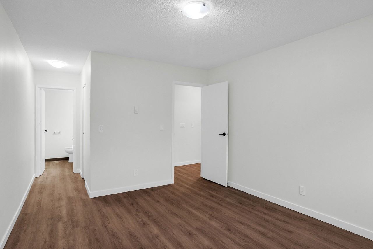 Cypress Glen Apartments - Photo 7 of 17