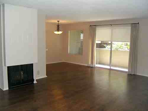 11838 Goshen Ave - Photo 2 of 50