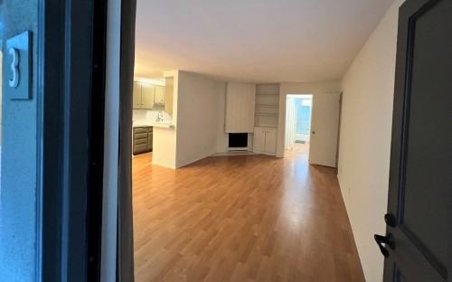 11838 Goshen Ave - Photo 3 of 50