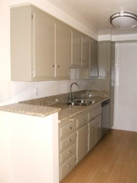 11838 Goshen Ave - Photo 4 of 50