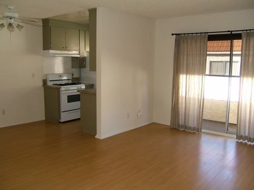 12340 Rochester Ave - Photo 2 of 50