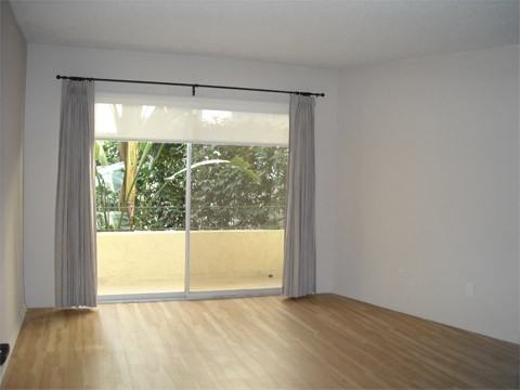 12340 Rochester Ave - Photo 5 of 50