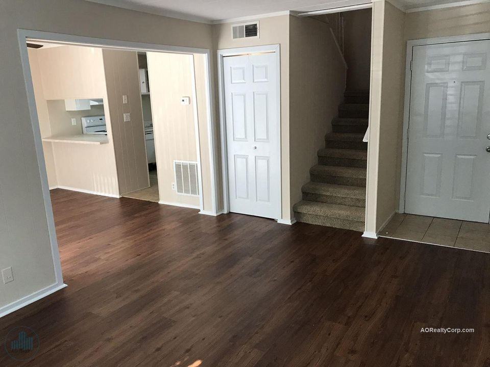 Meadowood Apartments - Photo 5 of 12
