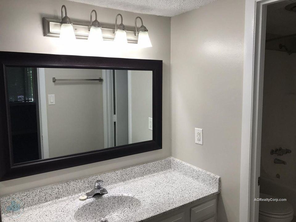Meadowood Apartments - Photo 4 of 12