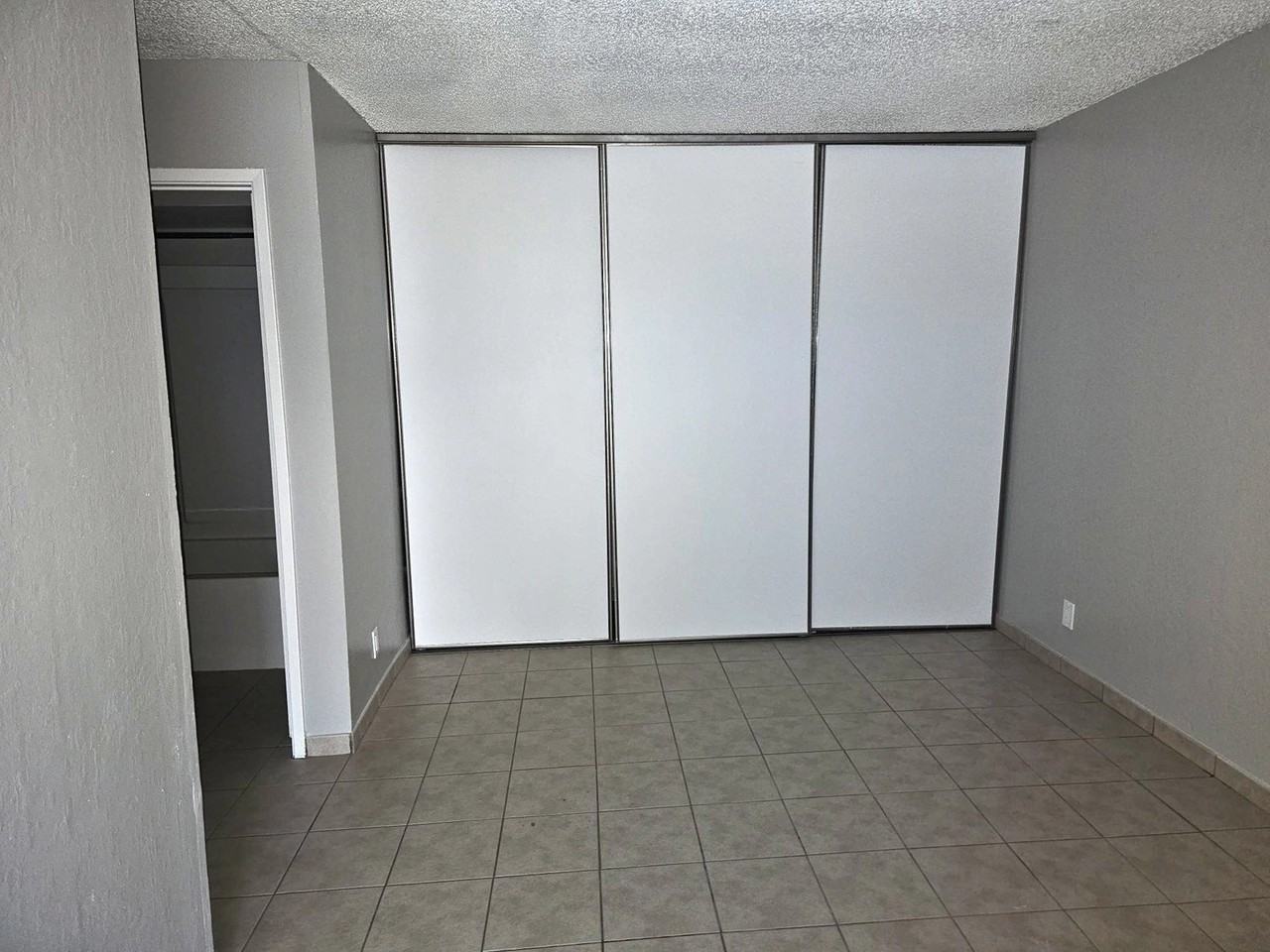 Canal Apartments - Photo 4 of 14