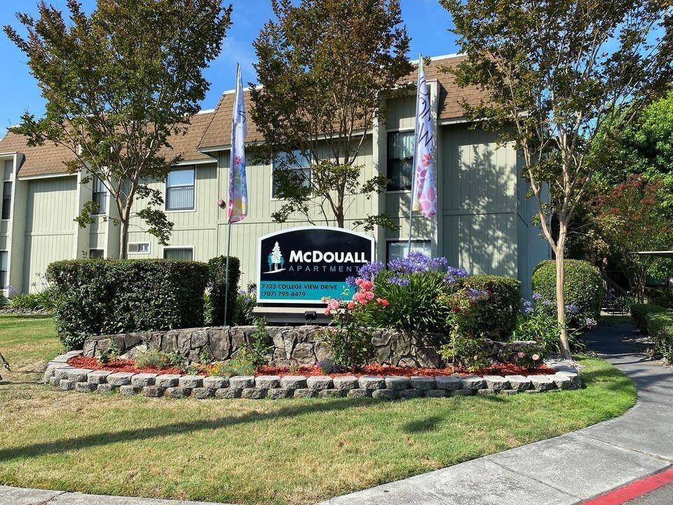 McDouall Apartments - Photo 6 of 39