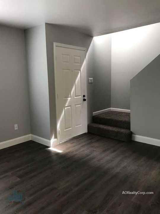 Northpoint I Apartments - Photo 6 of 12