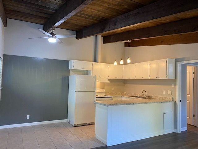 Shasta Villa Apartments - Photo 4 of 22