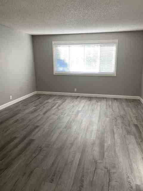 Shasta Villa Apartments - Photo 7 of 22