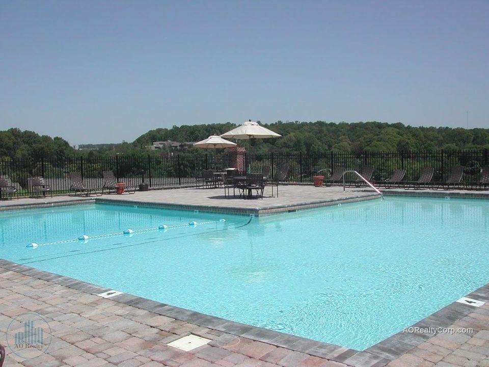 The Villas at Londontown - Photo 2 of 50