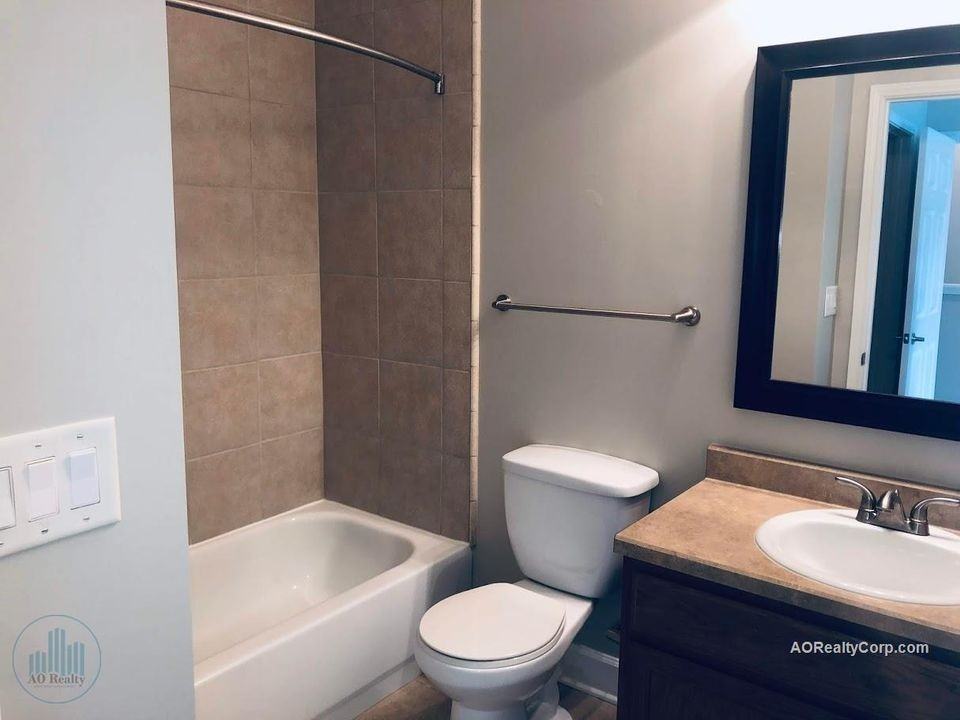 The Villas at Londontown - Photo 7 of 50