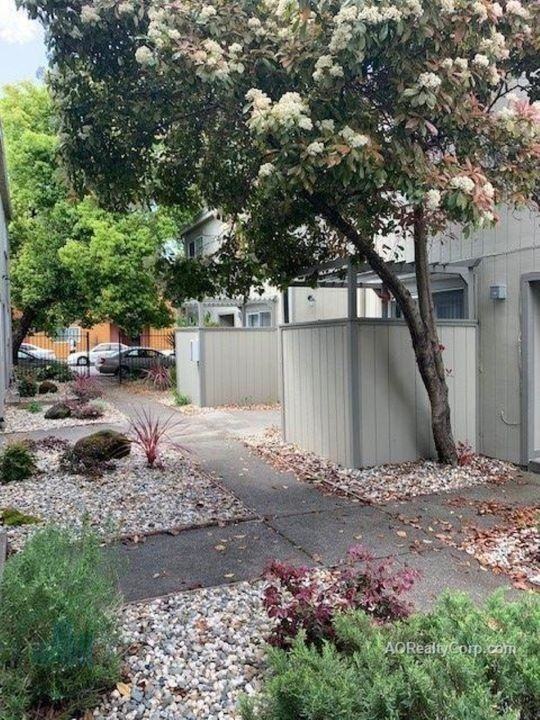 Coral Commons - Photo 2 of 12