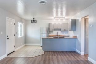 Lassen Place Apartments - Photo 1 of 1
