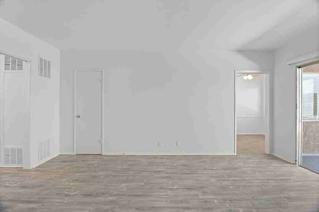 1143 10th Street, - Photo 2 of 43