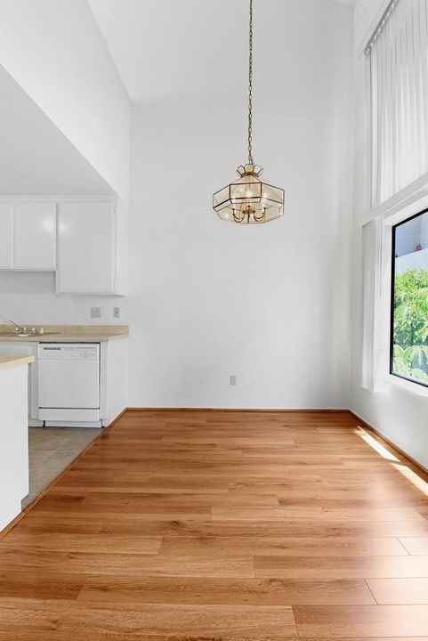 1254 Saltair Avenue, - Photo 6 of 50