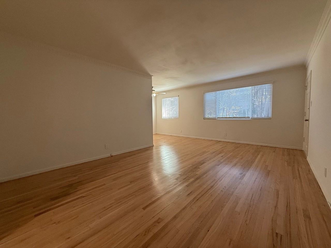 3186-92 Barrington Avenue, - Photo 5 of 46