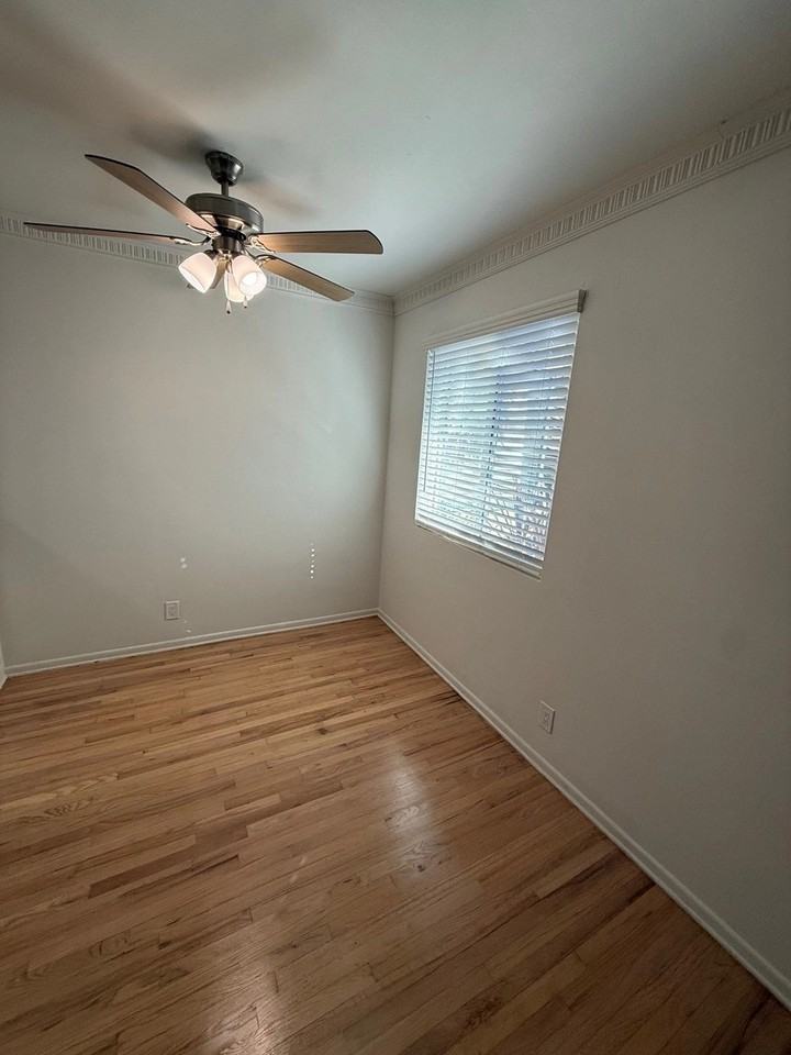 3186-92 Barrington Avenue, - Photo 6 of 46