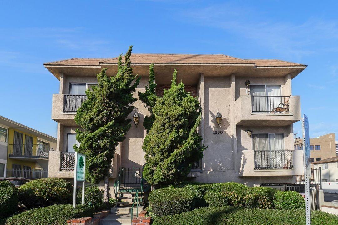 1530 Corinth Avenue, - Photo 5 of 50