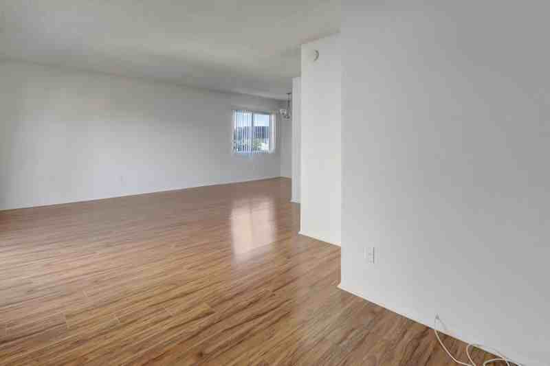 1530 Corinth Avenue, - Photo 7 of 50