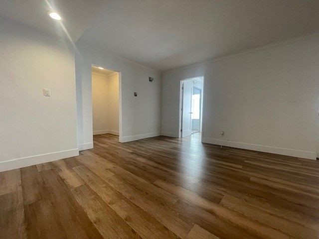 10877 Rose Avenue, - Photo 2 of 37