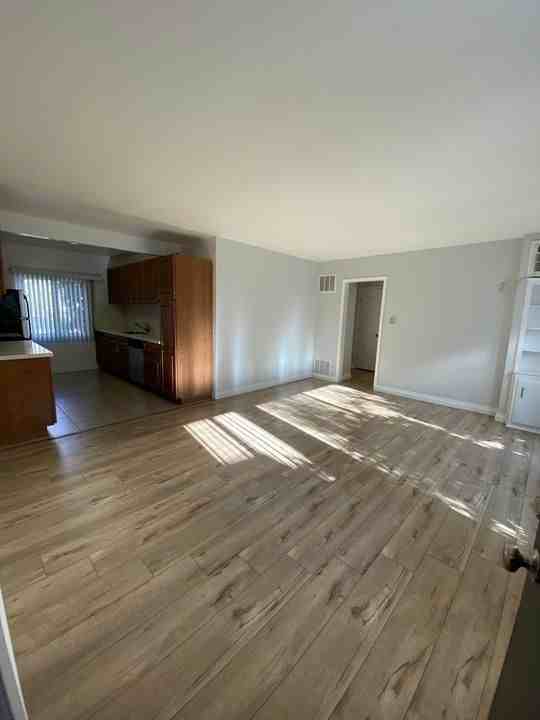 439 St. Andrews Place, - Photo 6 of 26