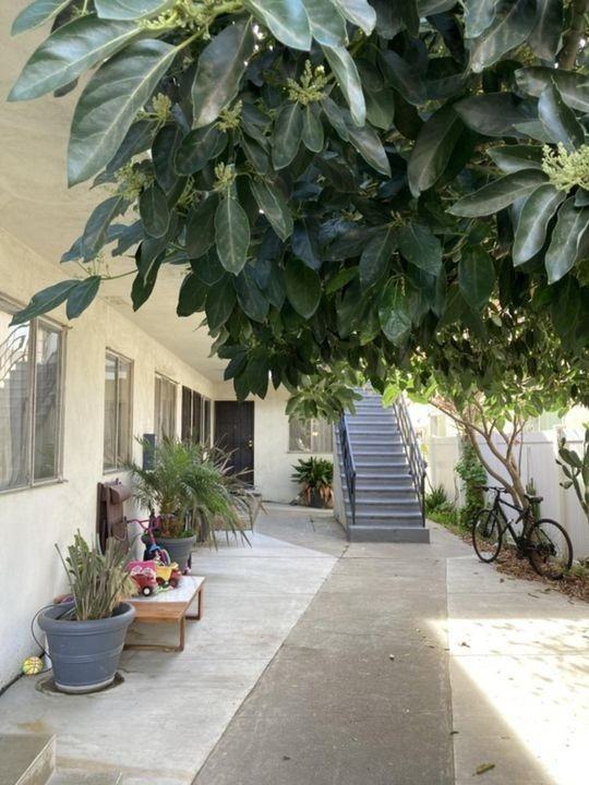 1641 Westgate Avenue, - Photo 2 of 33