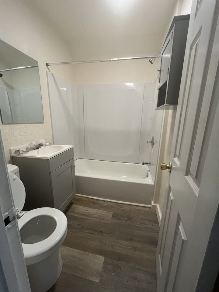 11 Emmons Pl #11 - Photo 2 of 8