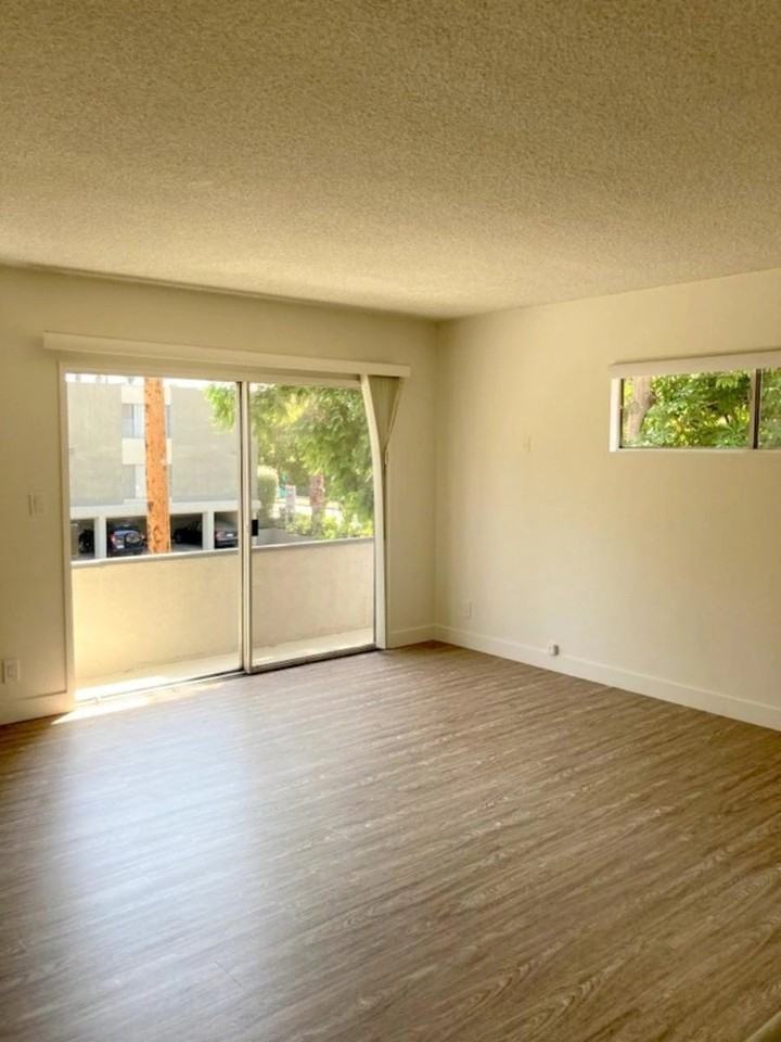 1953 Overland Avenue, - Photo 5 of 50