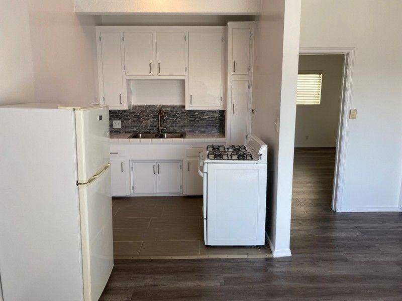 241 4th Avenue, - Photo 4 of 50