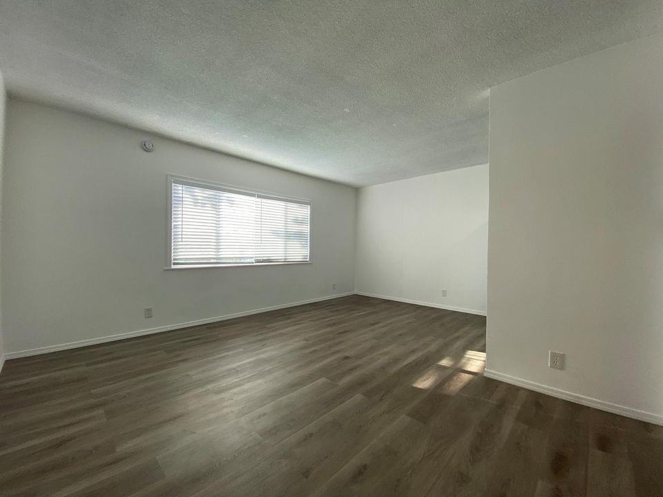 241 4th Avenue, - Photo 7 of 50
