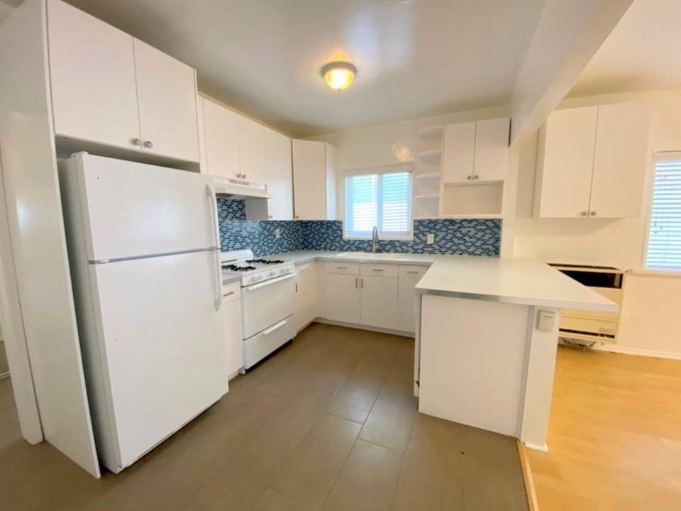 615 Ocean Front Walk, - Photo 5 of 50