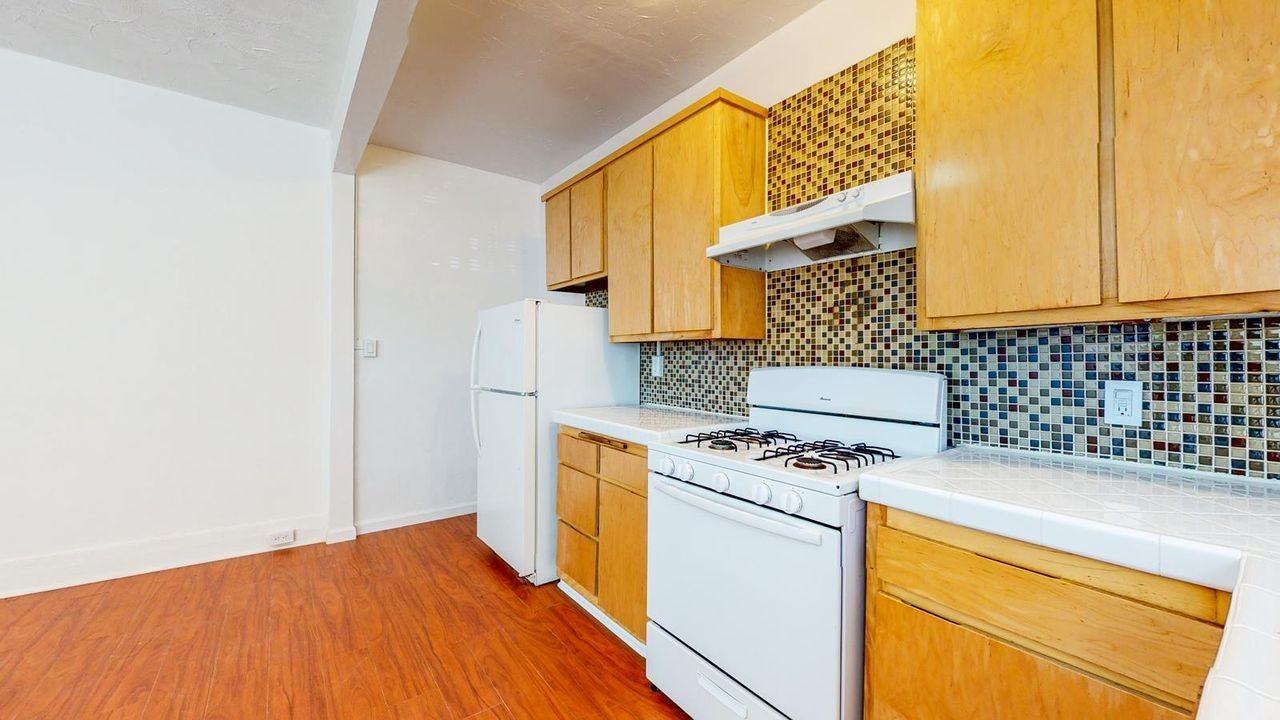 26 Westminister Avenue, - Photo 7 of 50