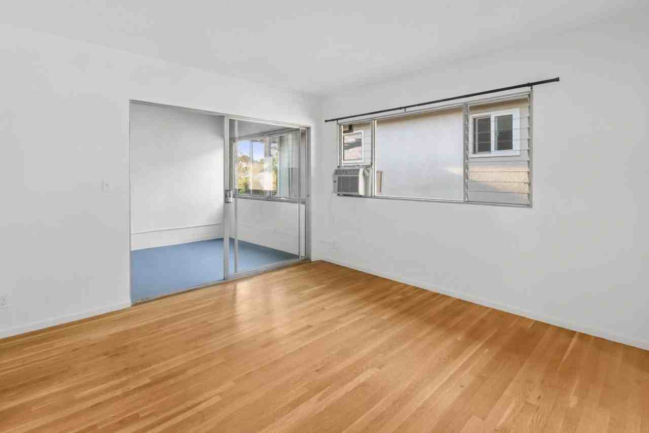 1444-1452 Colby Avenue, - Photo 5 of 47