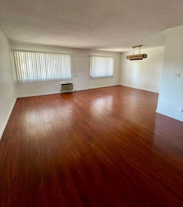 3675 Monon Los Angeles CA 90027 - Photo 2 of 29