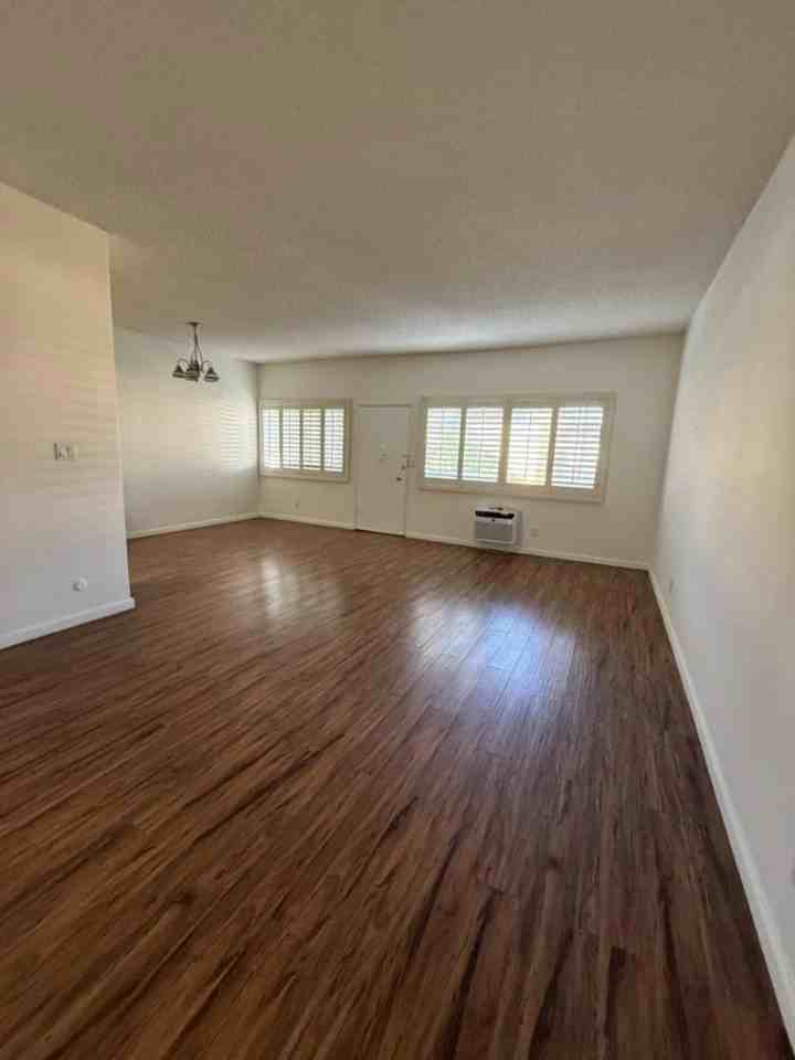 3675 Monon Los Angeles CA 90027 - Photo 7 of 29