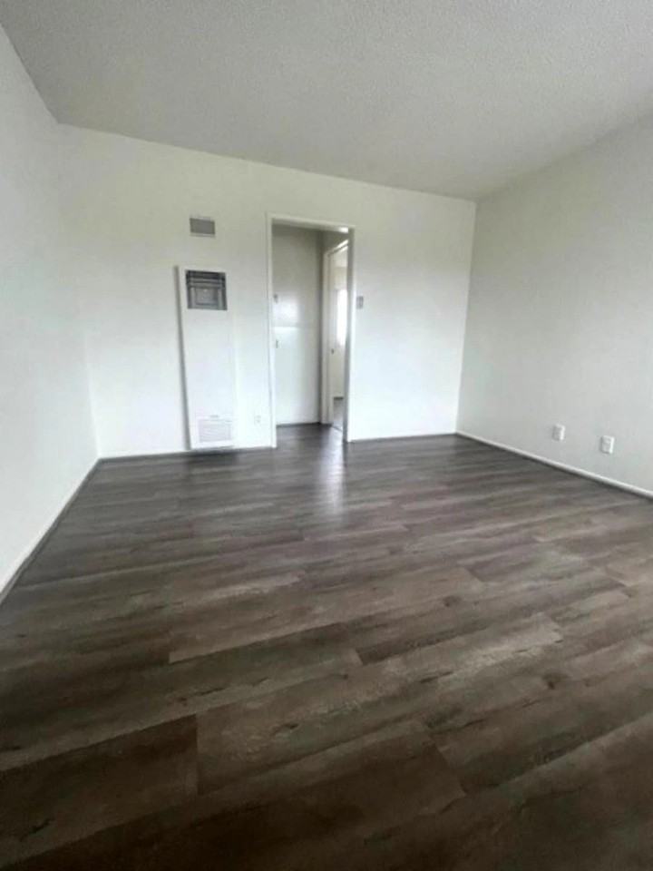 5323 Centinela Avenue, - Photo 4 of 33