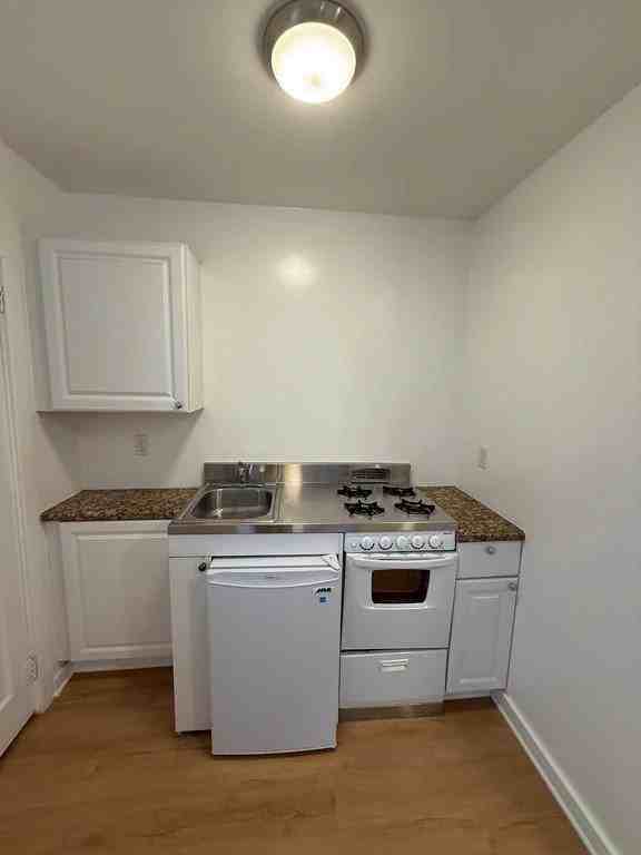 1244 21st Street, - Photo 6 of 42