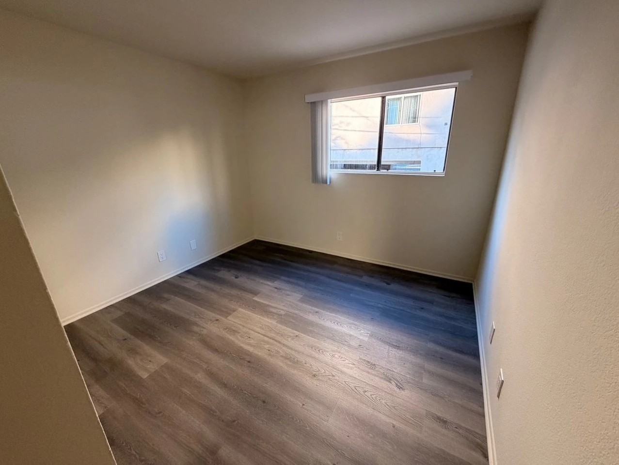 11215 Camarillo Street, - Photo 5 of 44