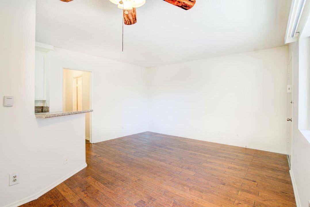 3721 S. Bentley Avenue, - Photo 6 of 49
