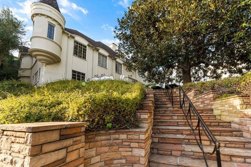 8425 Fountain Avenue, - Photo 2 of 47