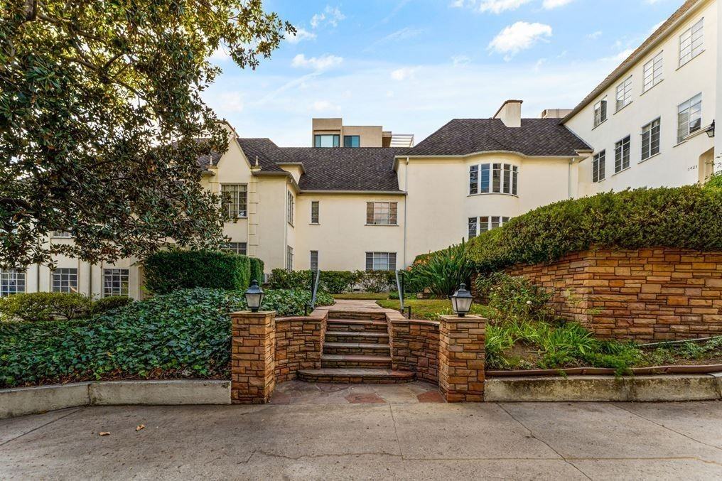 8425 Fountain Avenue, - Photo 4 of 47