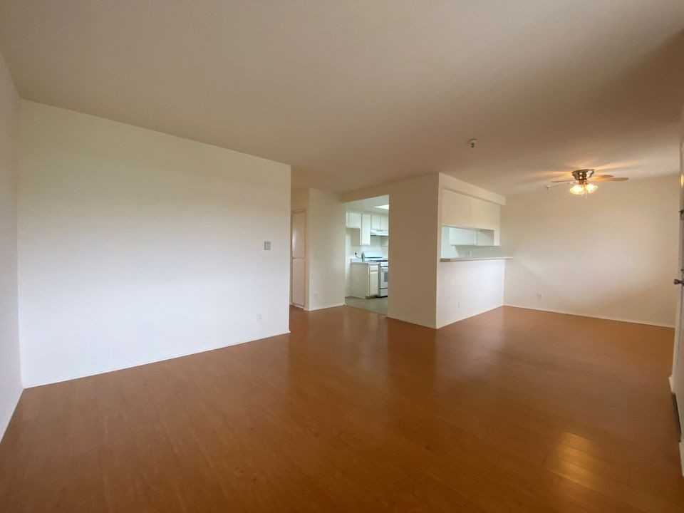 14020 Yukon Avenue, - Photo 5 of 50